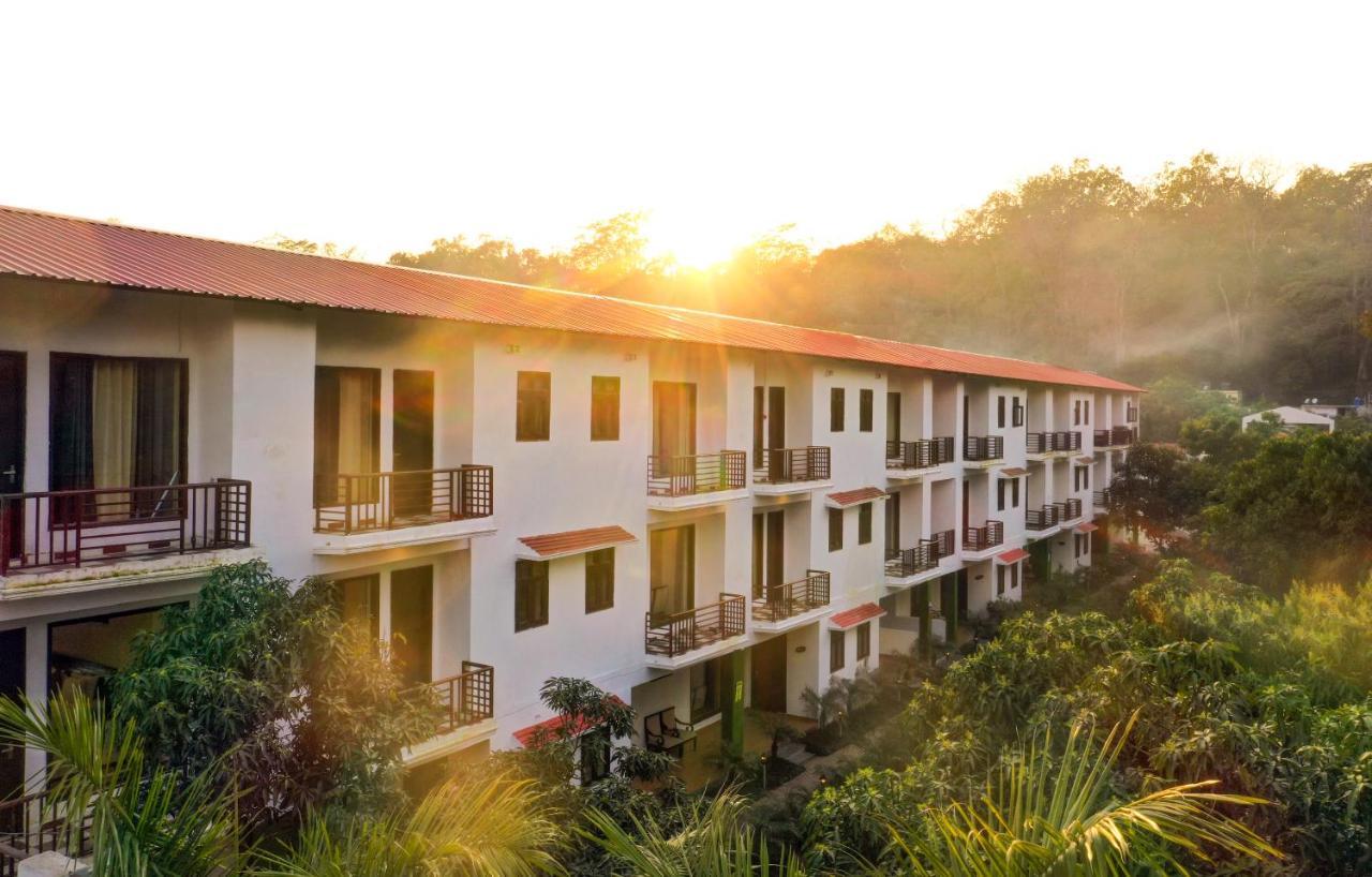 Atulya Resorts Ramnagar  Bagian luar foto